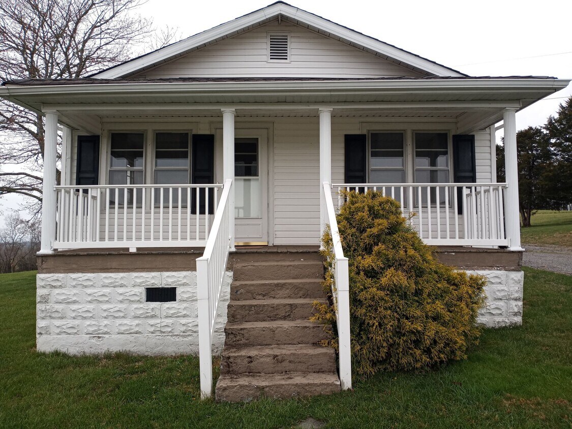 5327 Hopewell Rd, Tazewell, TN 37879 House for Rent in Tazewell, TN