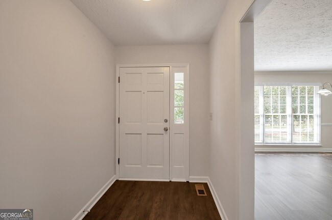 Building Photo - 3502 Wilderness Dr