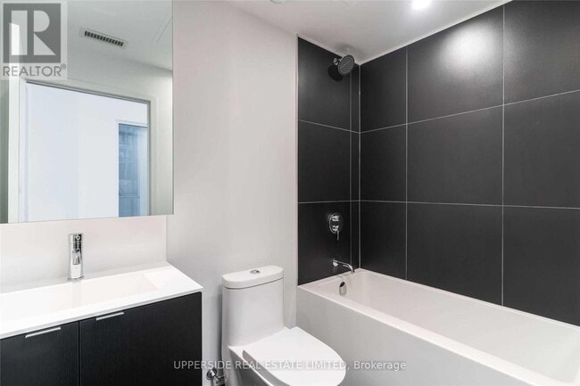 Building Photo - 20 Edward St