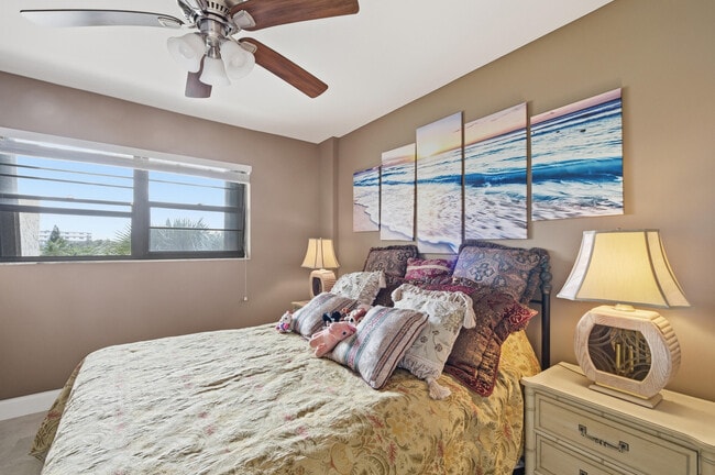 Foto del edificio - 367 S Federal Hwy