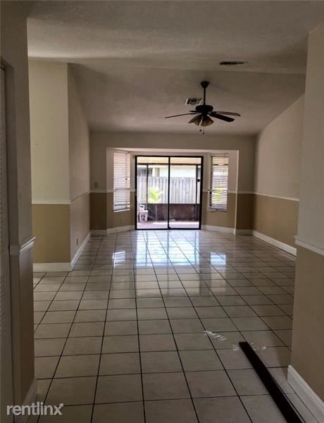 Foto del edificio - 3 br, 2 bath House - 3277 NW 102nd Ter