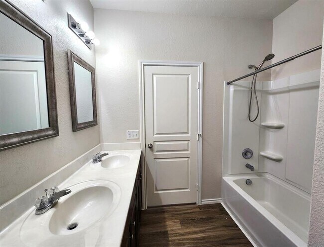 Foto del edificio - 24106 Silver Sunset Ln