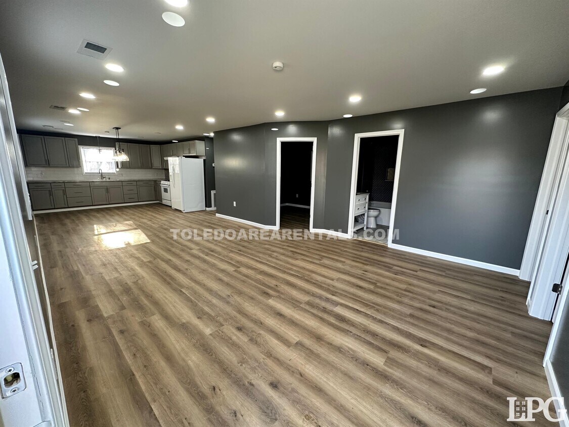 155 Minerva St, Toledo, OH 43605 House Rental in Toledo, OH