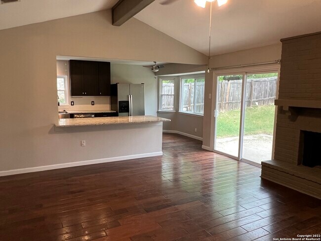Building Photo - 1018 Ericson Dr