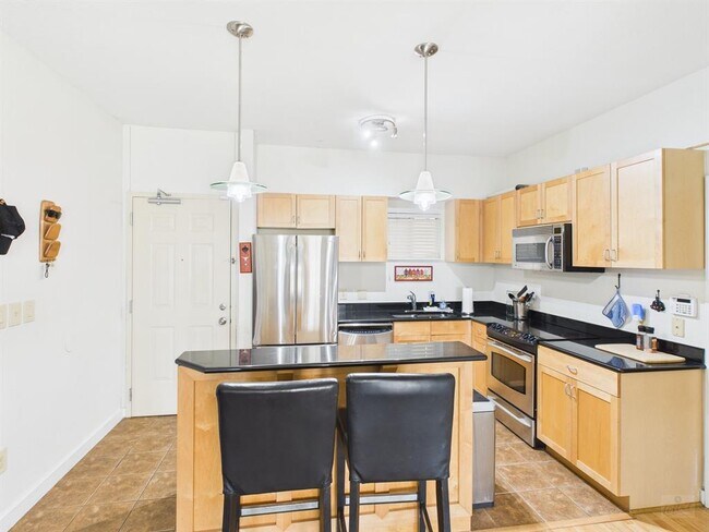 Foto del edificio - 711 W 26th St