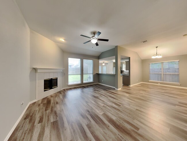 Foto del edificio - MOVE IN READY NOW IN KELLER ISD!