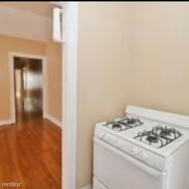 Foto del edificio - 3 br, 1 bath Apartment - 7511 S Ridgeland Ave