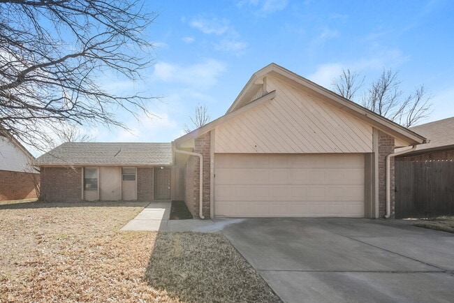 Building Photo - 808 Waterview Rd