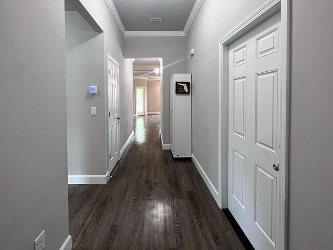 Building Photo - 3BR/2BA Home in Strawberry Fields
