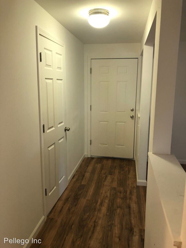 Foto del edificio - 2076 E 56th St