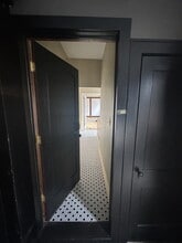 Building Photo - 107 Elizabeth St