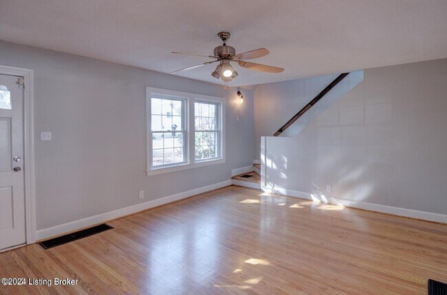 Foto del edificio - 227 S Hubbards Ln