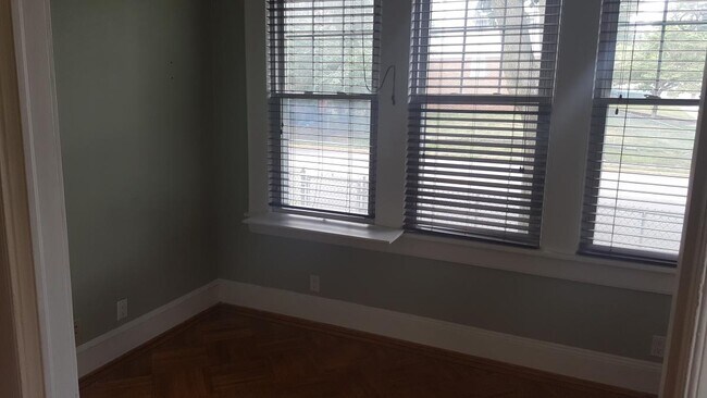 1st bedroom - 42 Union Ave