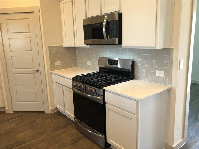 Building Photo - 4700 Canongate Dr