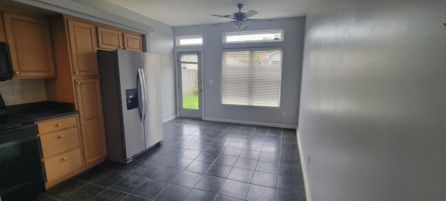 Foto del edificio - 2540 Spring Valley Loop