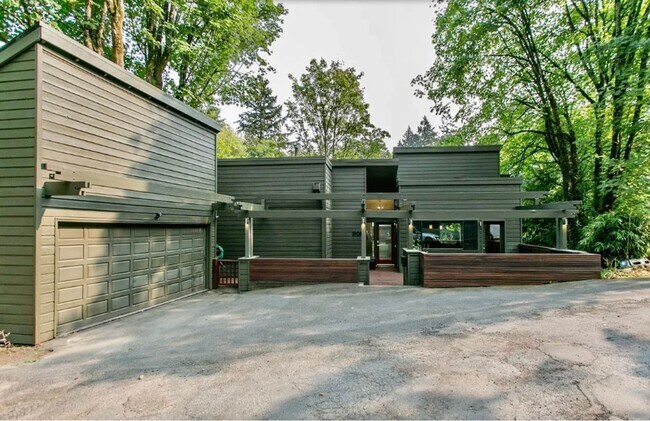 Foto del edificio - 3108 SW Bennington Dr