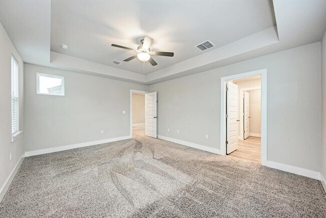 Building Photo - 7319 Travertine Spring Dr