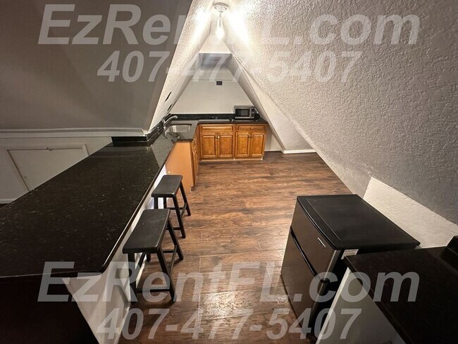 Foto del edificio - 2326 Wellington Blvd