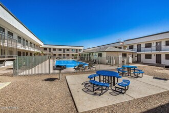 Building Photo - 18202 N Cave Creek Rd