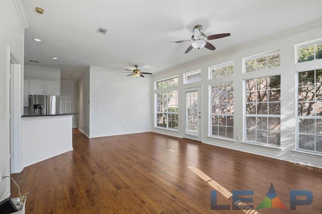 Foto del edificio - 8704 Moss Hill Rd