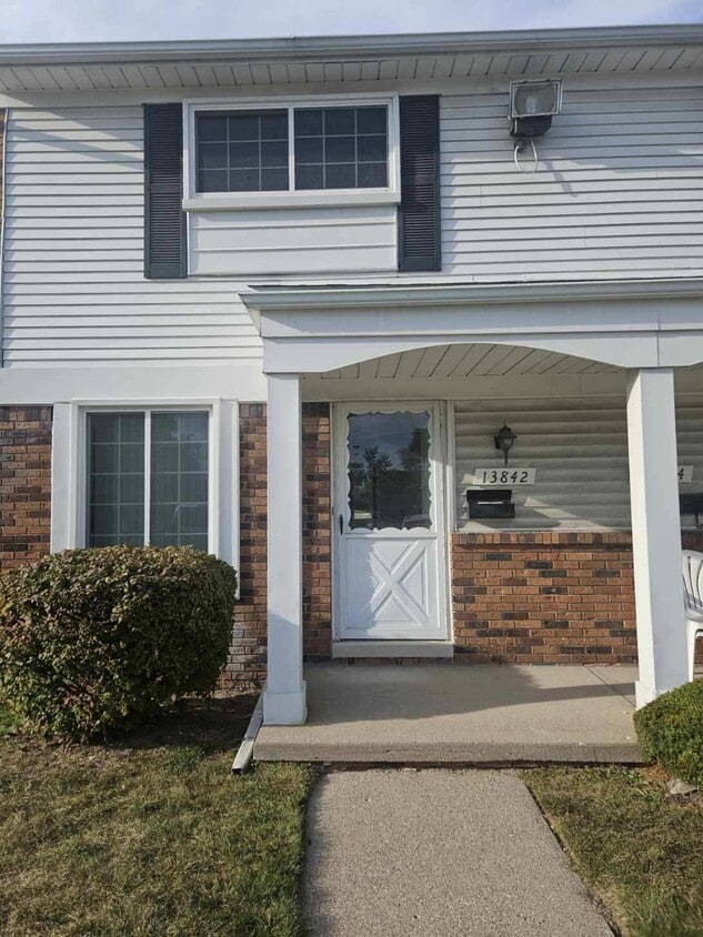 Primary Photo - 13842 Keating Dr