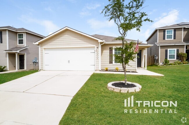 Building Photo - 6215 Baywood Cres