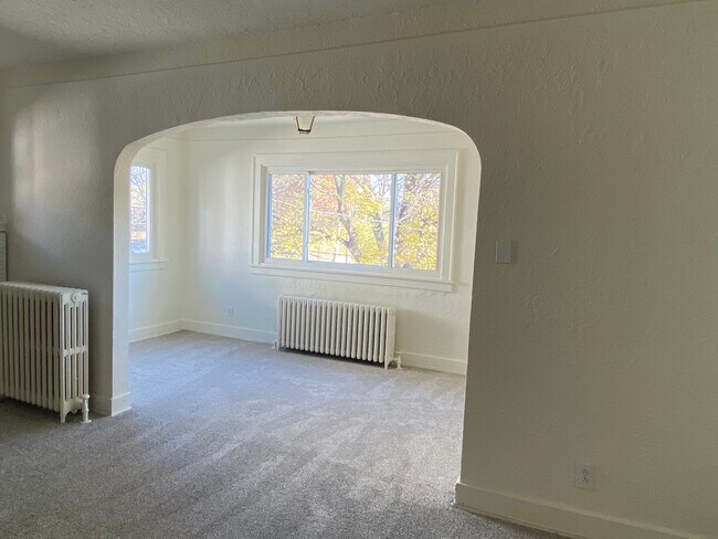 Foto del edificio - 2516 Beechwood Blvd