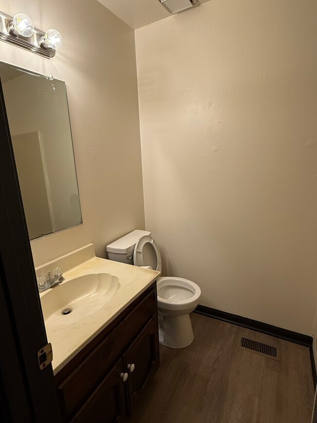 Building Photo - Georgetown property