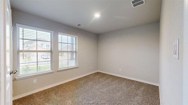 Foto del edificio - 2148 Chief St