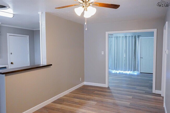 Foto del edificio - 2407 Terrace Ave