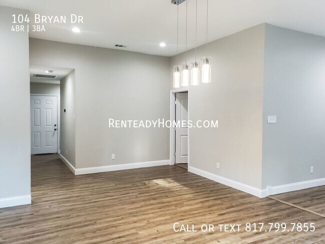 Foto del edificio - 104 Bryan Dr,  Arlington, TX 76011