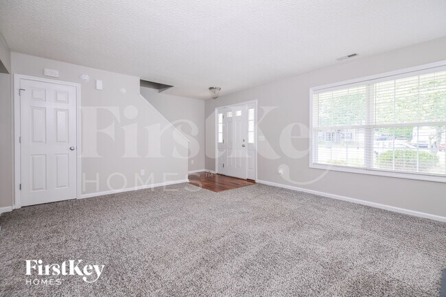 Foto del edificio - 4306 Lady Slipper Ln