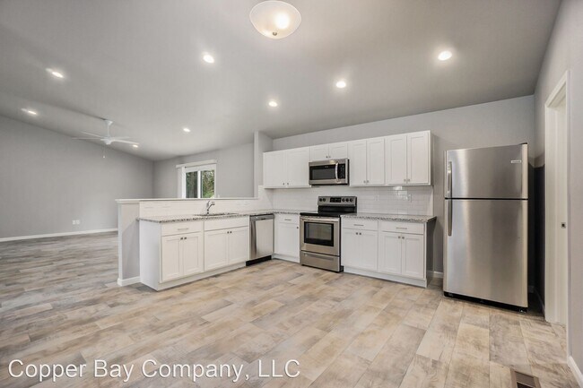 Building Photo - 4 br, 2 bath House - 3041 N. Sedge Wren Dr...