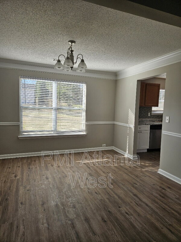 Foto del edificio - 1013 Odelle Cir