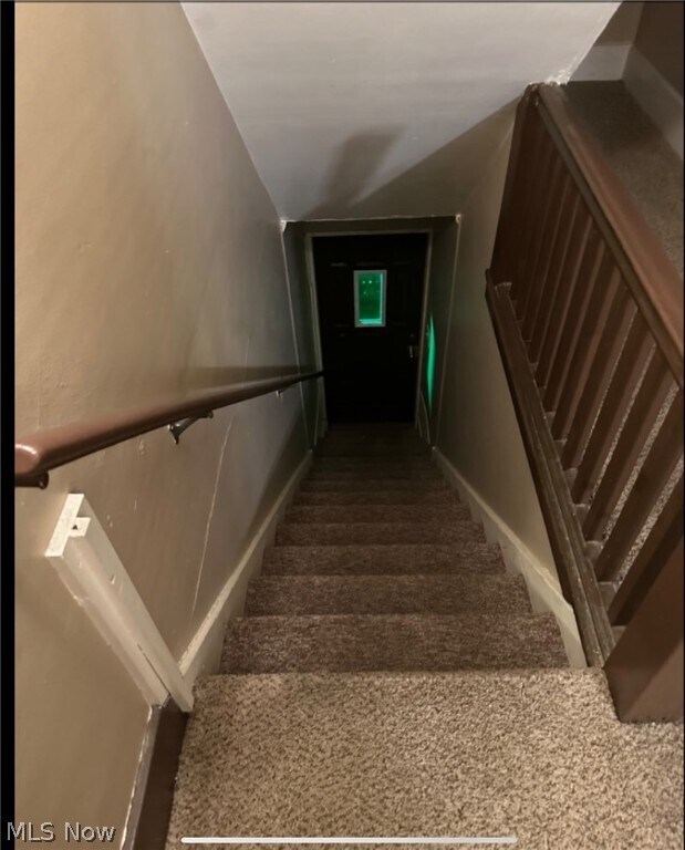 1103 High St NE, Warren, OH 44483 Room for Rent in Warren, OH