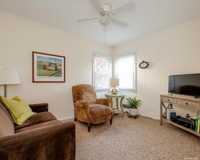 Foto del edificio - 484 Chelsea Rd