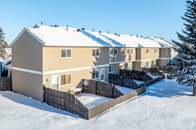 Building Photo - Hartford County Townhomes