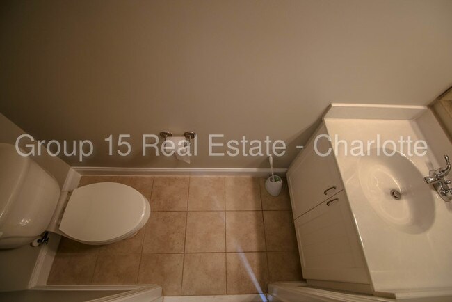 Building Photo - Downtown Matthews - Dual Master BR's