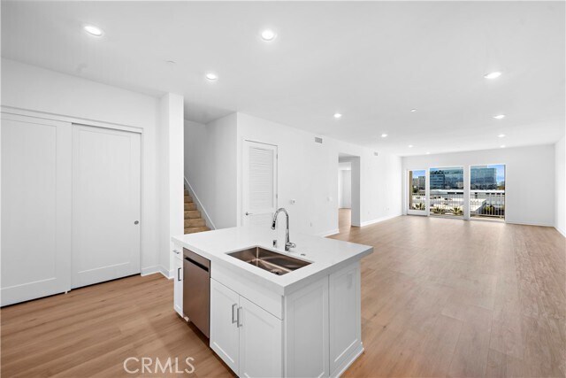 Building Photo - 2605 Rivington