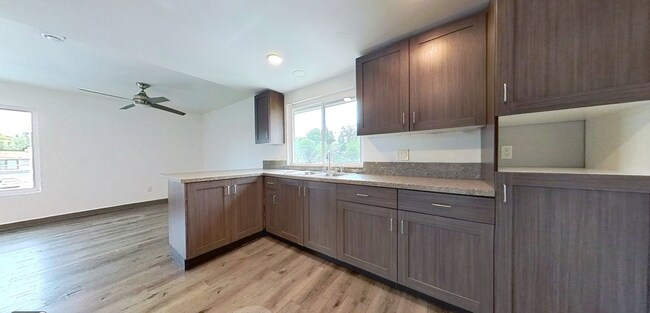 Foto del edificio - Large 3 Bedroom House!