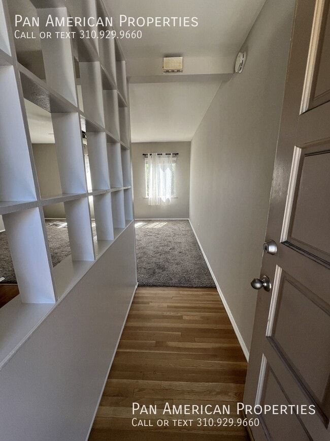 Building Photo - 335 S Los Robles Ave