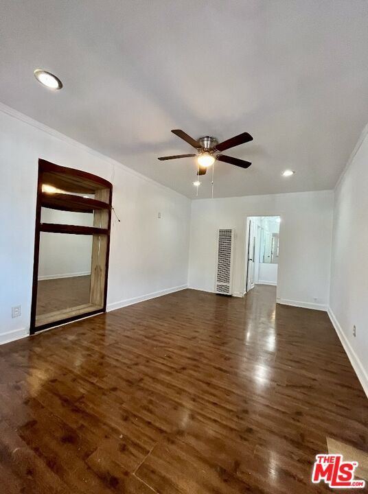 Building Photo - 3025 W 60th St