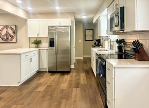 Building Photo - 329 Catherine Dr