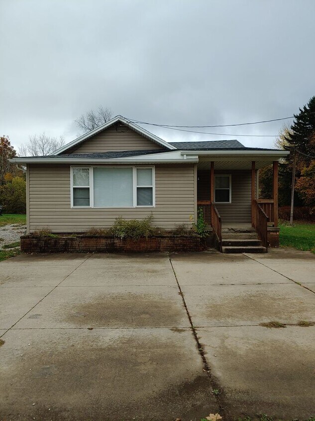 Primary Photo - Two Bedroom Ranch