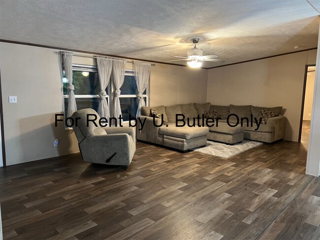 Foto del edificio - 1505 Reese Rd