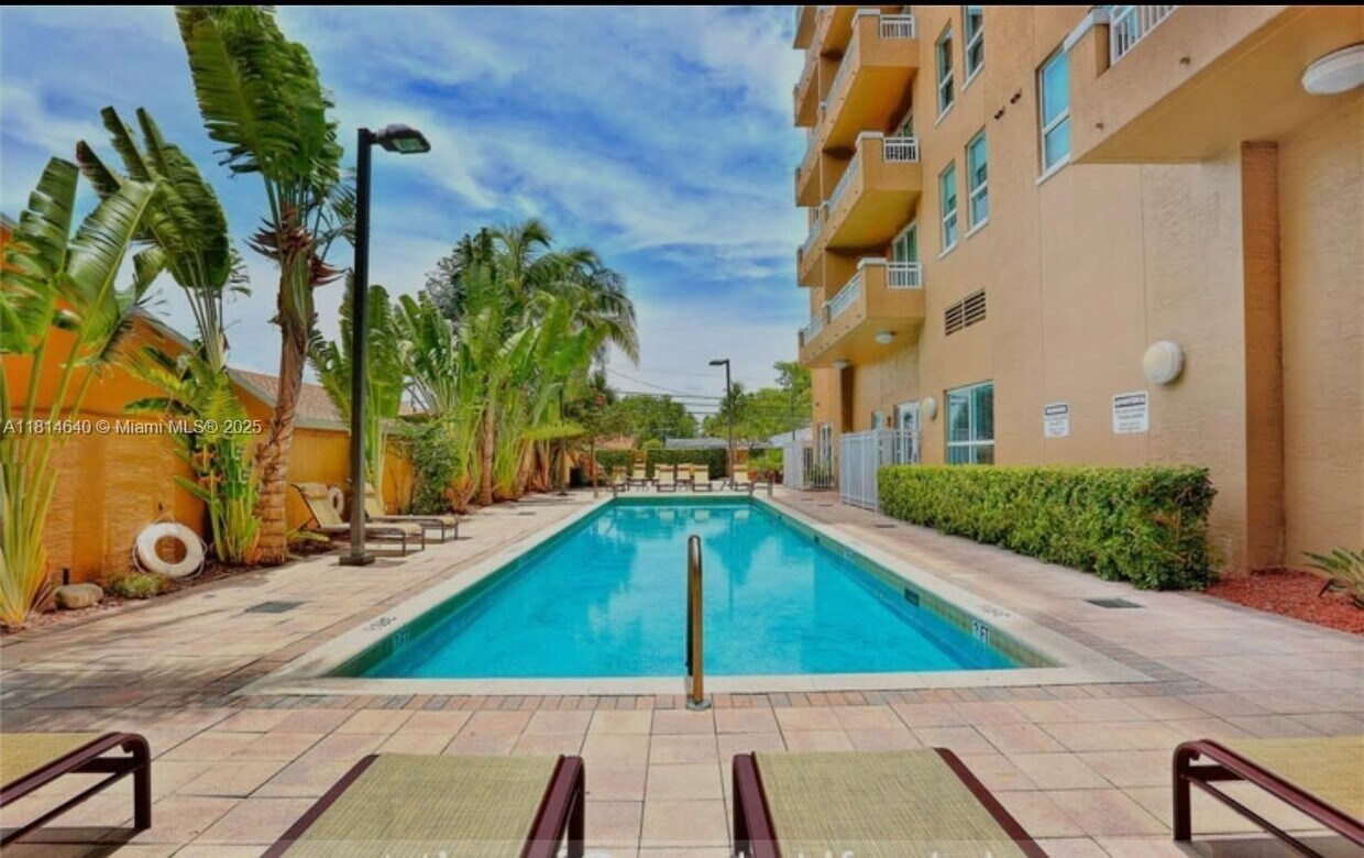Foto del edificio - 2665 SW 37th Ave