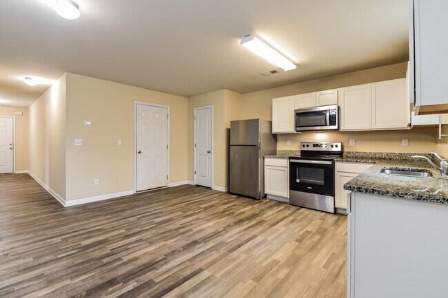 Building Photo - 385 Jada Ln