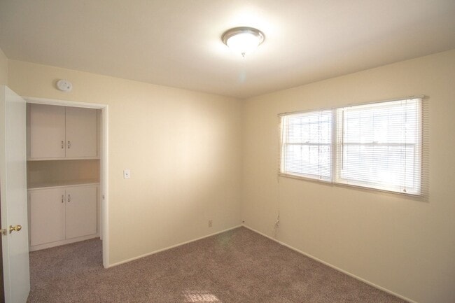 Building Photo - 1510 Freeman Ave