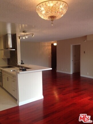 Building Photo - 8738 Delgany Ave