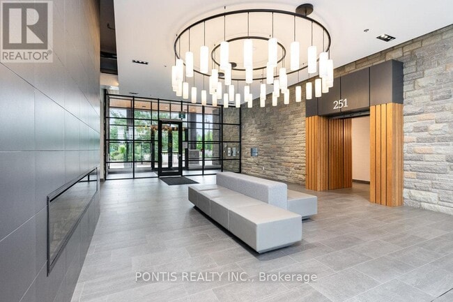 Building Photo - 255 Northfield Dr E